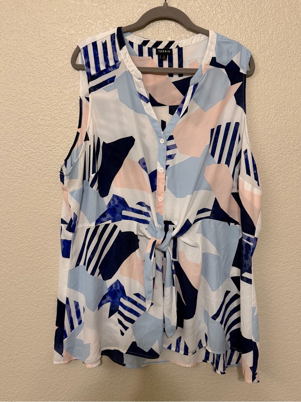 torrid Geometric Tie-Front Sleeveless Top - Light Blue, Blush & Navy